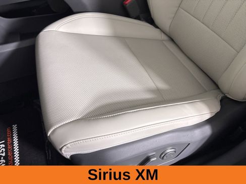 Used 2025 Hyundai Santa Fe SEL image 11