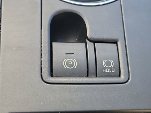 Used 2021 Toyota Highlander XSE image 30