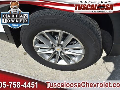 Used 2023 Chevrolet Traverse LT FWD image 15