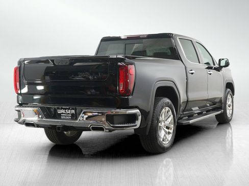 Used 2022 GMC Sierra 1500 SLT w/ SLT Premium Package AWD/4WD image 5
