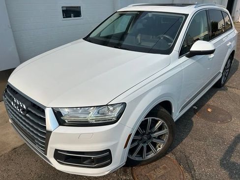 Used 2018 Audi Q7 3.0T Prestige w/ Prestige Package AWD/4WD image 1