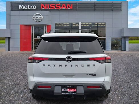New 2026 Nissan Pathfinder Platinum AWD/4WD image 5