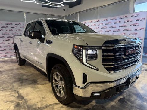 Used 2025 GMC Sierra 1500 SLT image 6