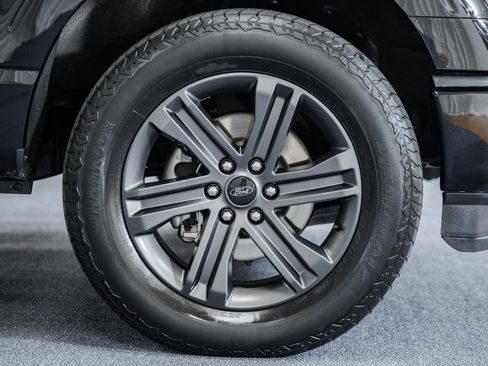 Used 2023 Ford F150 Lariat w/ Equipment Group 502A High image 18