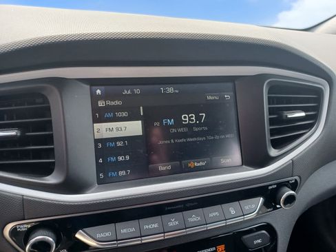Used 2019 Hyundai Ioniq Plug-In Hybrid FWD image 10