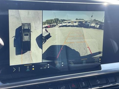 Used 2025 Chevrolet Silverado 2500 LTZ w/ LTZ Plus Package AWD/4WD image 20