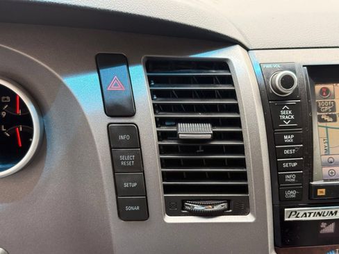 Used 2012 Toyota Tundra Limited w/ Platinum Pkg AWD/4WD image 49