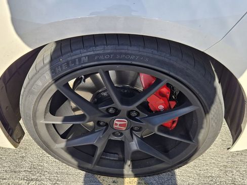 Used 2024 Honda Civic Type R image 7