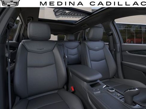 New 2026 Cadillac XT5 Premium Luxury w/ Driver Assist Package image 17