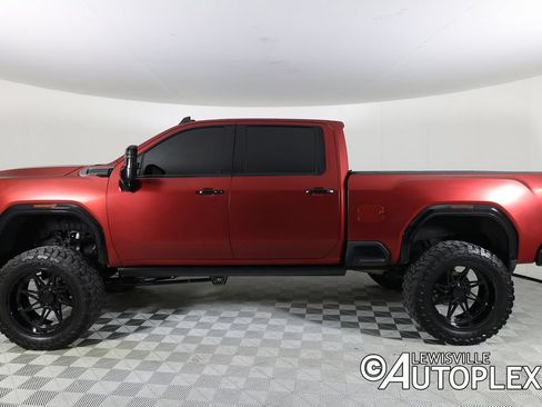 Used 2024 GMC Sierra 2500 AT4 w/ AT4 Premium Plus Package AWD/4WD image 13