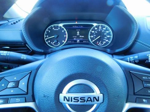 Used 2023 Nissan Sentra SV image 24