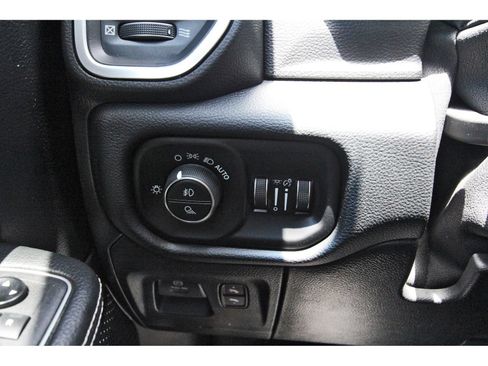 Used 2021 RAM 1500 Laramie w/ Laramie Southwest Edition RWD image 18