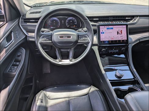 Used 2022 Jeep Grand Cherokee L Limited RWD image 17