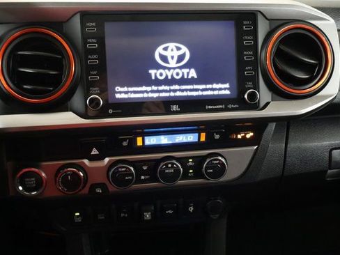 Used 2023 Toyota Tacoma Limited image 17