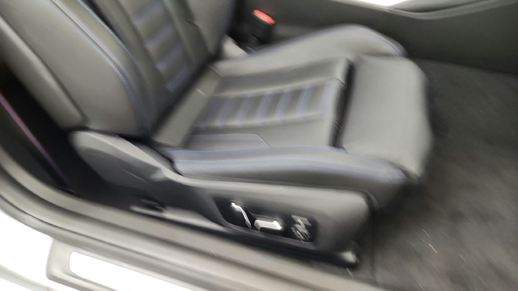 Used 2025 BMW M2 w/ Lighting Package RWD image 45