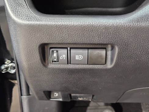 Used 2023 Toyota RAV4 LE AWD/4WD image 24
