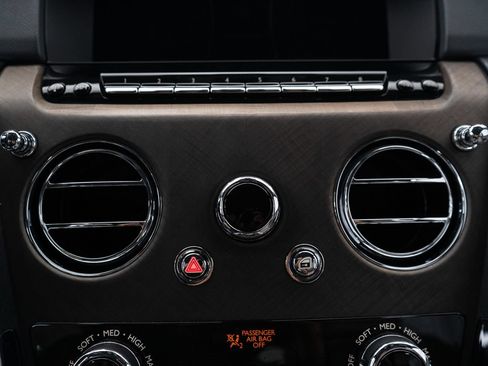 Certified 2023 Rolls-Royce Cullinan w/ Dark Exterior Package AWD/4WD image 43