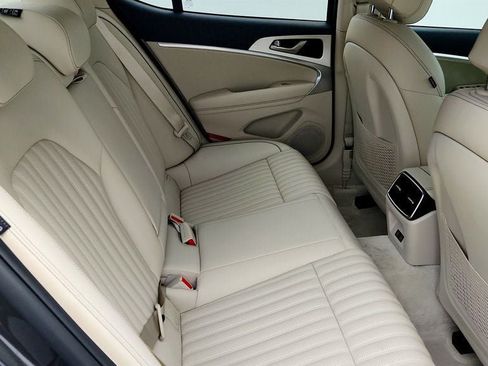 Used 2026 Genesis G70 2.5T Prestige RWD image 24