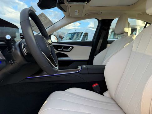 Certified 2025 Mercedes-Benz E 350 4MATIC Sedan image 10
