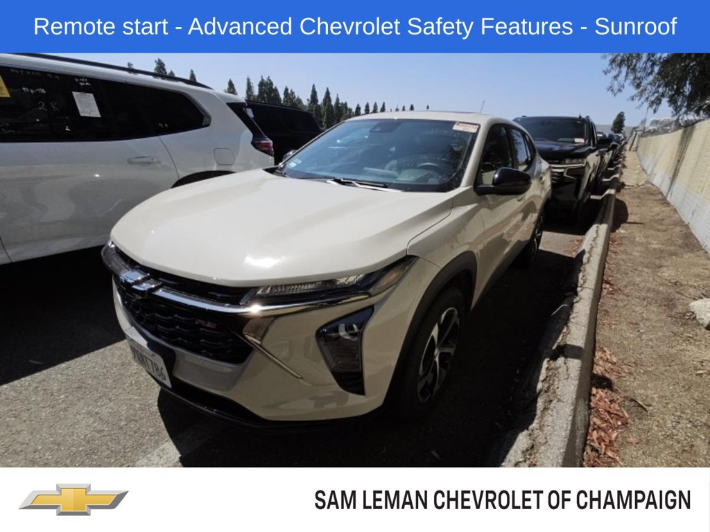 Used 2026 Chevrolet Trax RS w/ Sunroof Package FWD image 1
