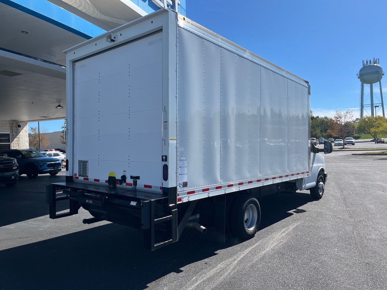 New 2024 Chevrolet Express 3500 w/ Power Convenience Package RWD image 6