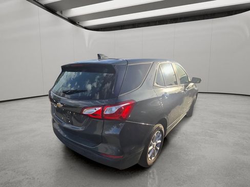 Used 2020 Chevrolet Equinox LS w/ LS Convenience Package FWD image 10