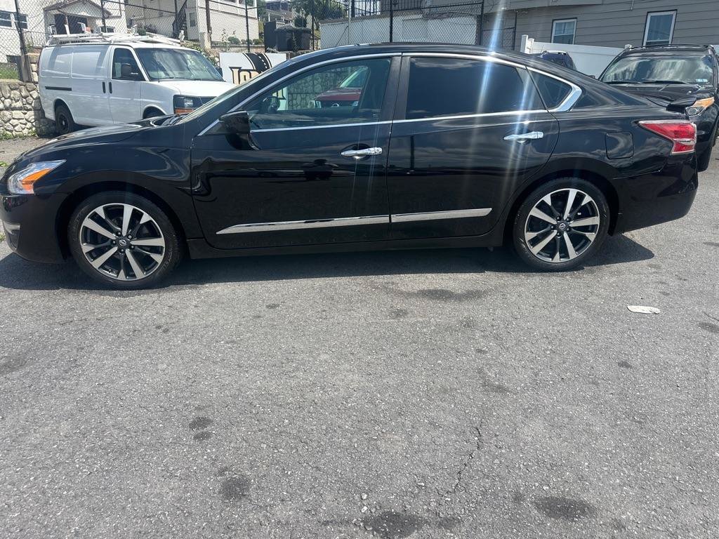 Used 2015 Nissan Altima 2.5 S w/ Power Driver Seat Package FWD image 2