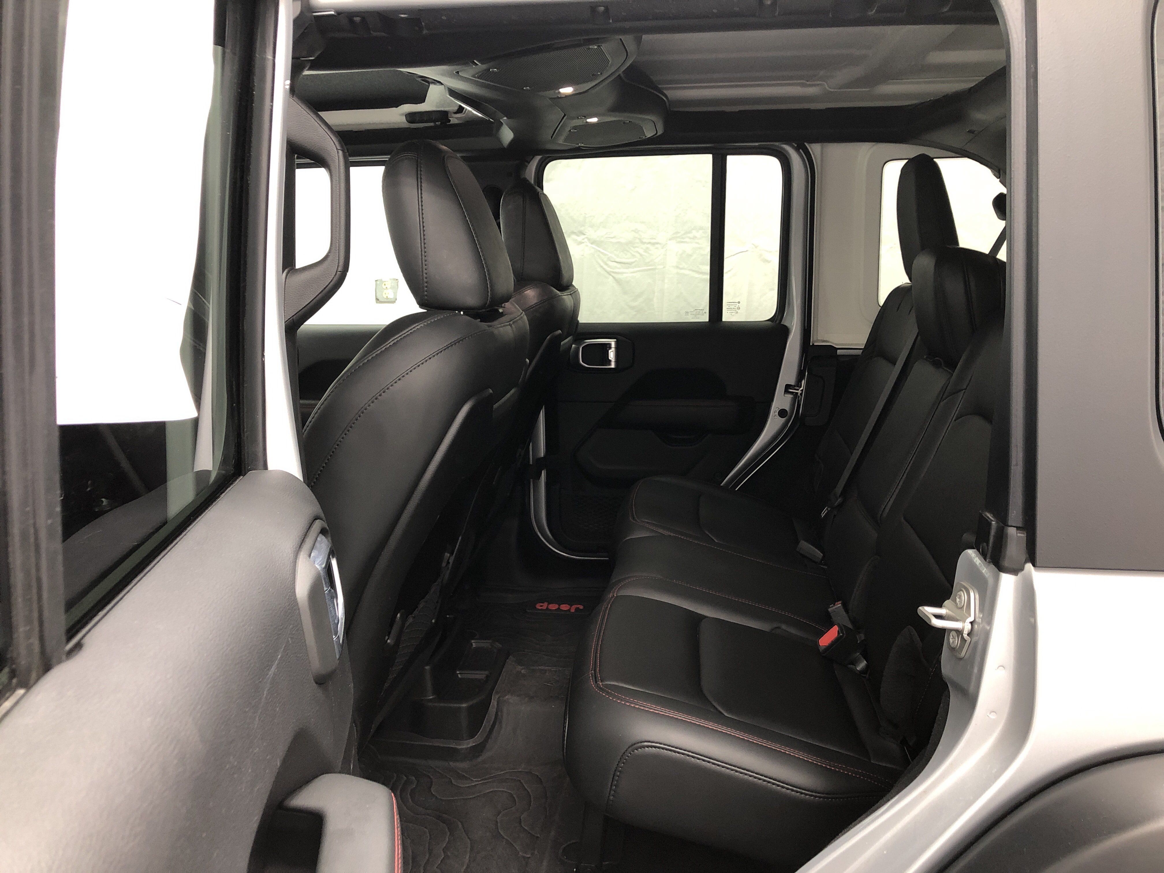 Certified 2024 Jeep Wrangler Unlimited Rubicon w/ Convenience Group AWD/4WD image 12