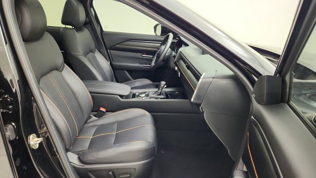 Used 2023 MAZDA CX-50 AWD 2.5 S w/ Premium Plus Pkg image 24