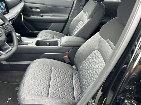 New 2026 Nissan Kicks SV w/ Cold Weather Package AWD/4WD image 15