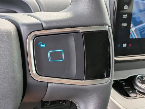 Used 2025 Ford Expedition Max Active AWD/4WD image 25