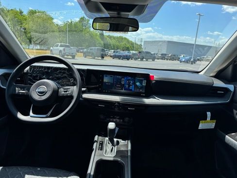 New 2026 Nissan Kicks SV w/ Charging Package FWD image 12
