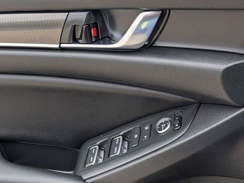 Used 2022 Honda Accord Sport image 22