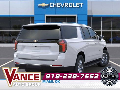 New 2026 Chevrolet Suburban LS RWD image 4