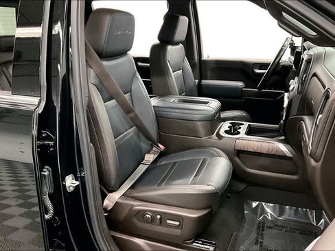 Used 2021 GMC Sierra 3500 Denali w/ Denali Ultimate Package AWD/4WD image 8