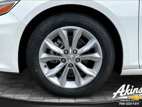 Used 2021 Chevrolet Malibu LT image 22