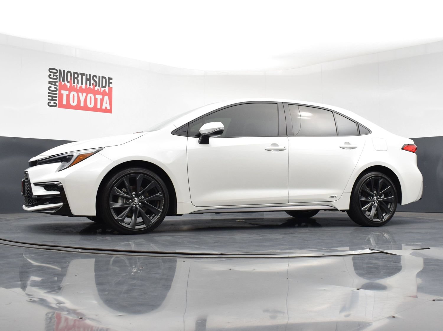 Used 2026 Toyota Corolla SE w/ SE Premium Package AWD/4WD image 25