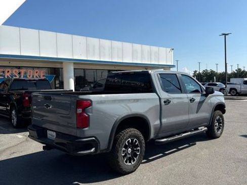 Used 2024 Chevrolet Silverado 1500 ZR2 w/ Technology Package AWD/4WD image 5