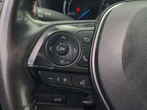 Used 2023 Toyota RAV4 SE w/ Weather & Moonroof Package image 30