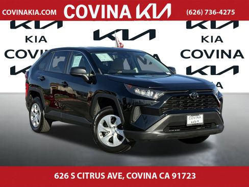 Used 2022 Toyota RAV4 LE image 2