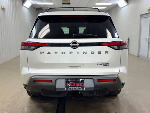 New 2026 Nissan Pathfinder Platinum image 5