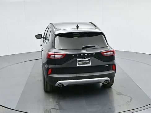 New 2025 Ford Escape SE image 38