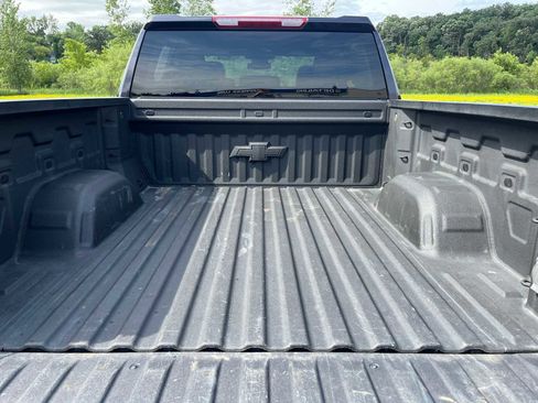 Used 2022 Chevrolet Silverado 1500 LTZ AWD/4WD image 25