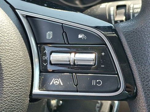 Used 2023 Kia Forte LXS w/ LXS Technology Package FWD image 22