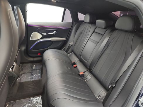 Certified 2022 Mercedes-Benz EQS 580 4MATIC Sedan image 16