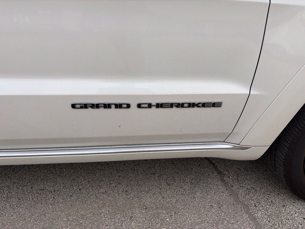Used 2018 Jeep Grand Cherokee Summit w/ Platinum Series Group AWD/4WD image 6