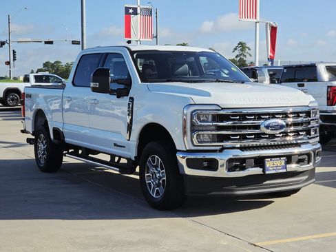 Used 2026 Ford F250 Lariat AWD/4WD image 3