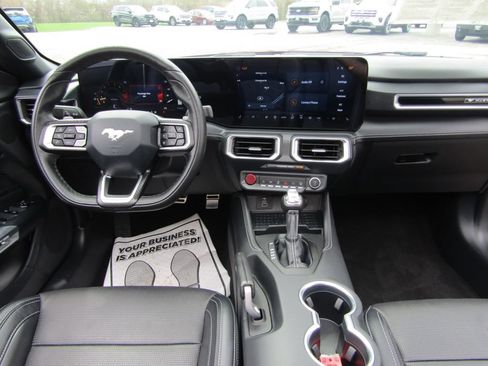 Used 2025 Ford Mustang GT Premium w/ GT Performance Package RWD image 14
