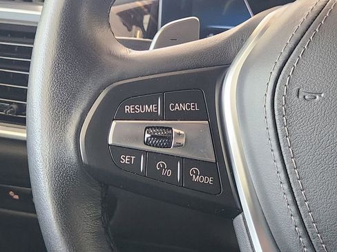 Used 2025 BMW X5 xDrive50e AWD/4WD image 27