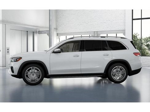 New 2026 Mercedes-Benz GLS 450 4MATIC image 35